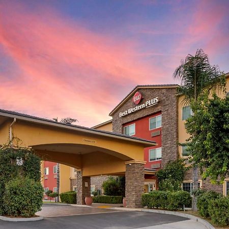 Best Western Plus Wasco Inn & Suites Extérieur photo