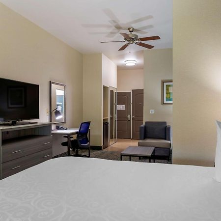 Best Western Plus Wasco Inn & Suites Extérieur photo