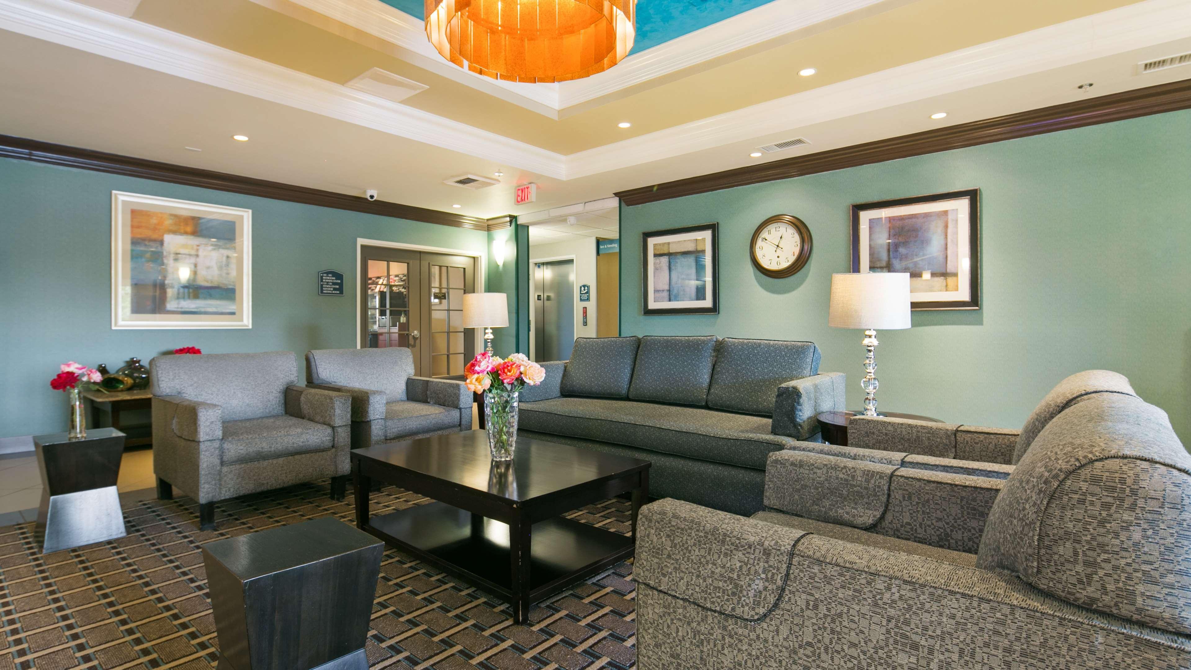Best Western Plus Wasco Inn & Suites Extérieur photo