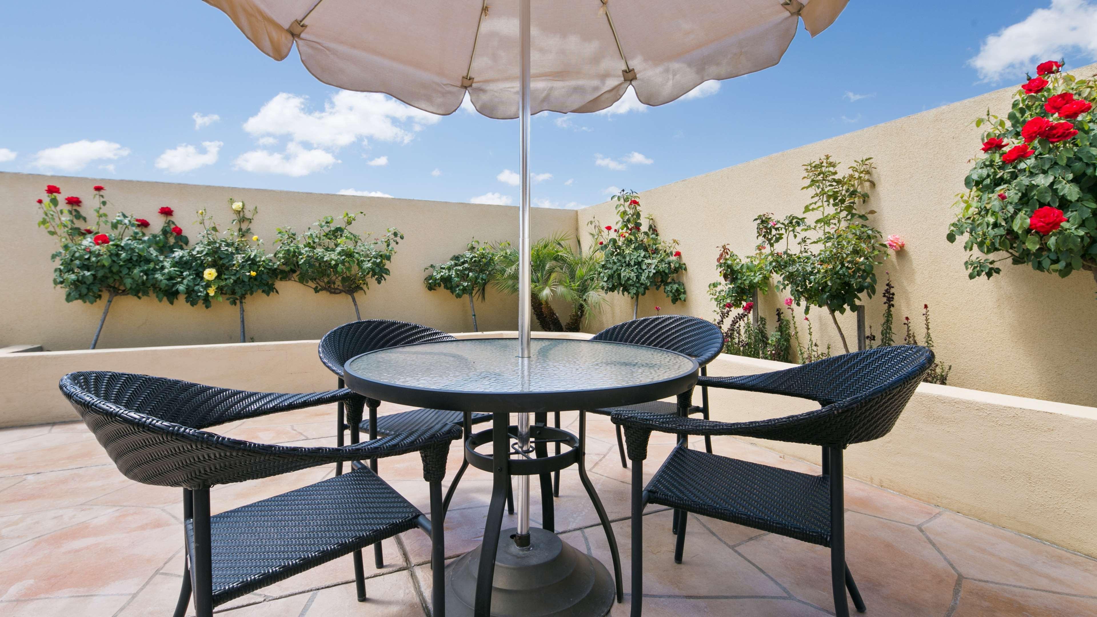 Best Western Plus Wasco Inn & Suites Extérieur photo