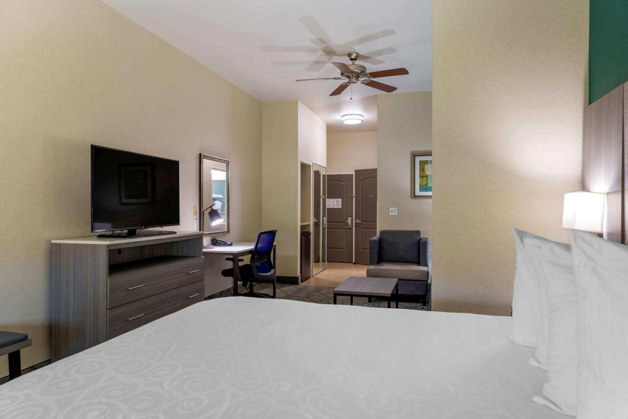 Best Western Plus Wasco Inn & Suites Extérieur photo